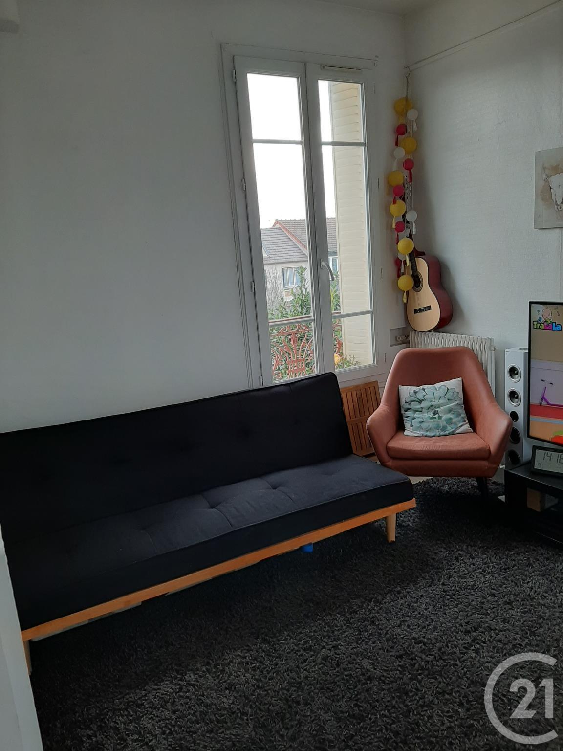 Appartement F2 à louer - 2 pièces - 27,95 m2 - HOUILLES - 78 - ILE-DE-FRANCE