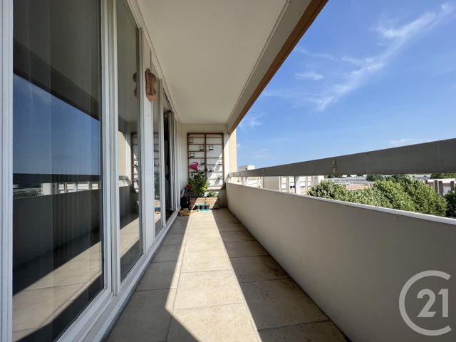Appartement F2 à vendre - 2 pièces - 55.33 m2 - SARTROUVILLE - 78 - ILE-DE-FRANCE - Century 21 G.T.I.