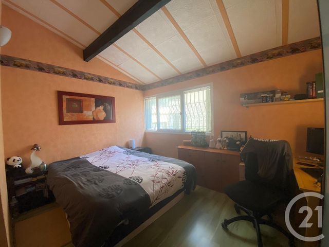 Appartement F5 à vendre - 5 pièces - 105.0 m2 - SARTROUVILLE - 78 - ILE-DE-FRANCE - Century 21 G.T.I. Appartement F5 à vendre - 5 pièces - 105.0 m2 - SARTROUVILLE - 78 - ILE-DE-FRANCE - Century 21 G.T.I.