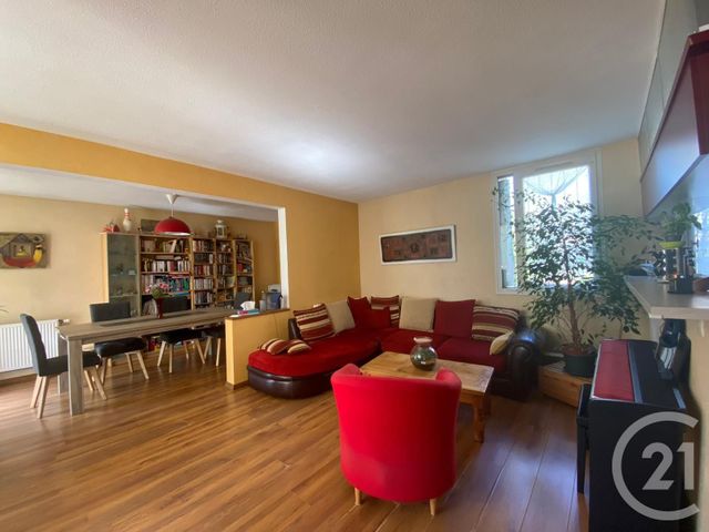 Appartement F5 à vendre - 5 pièces - 105.0 m2 - SARTROUVILLE - 78 - ILE-DE-FRANCE - Century 21 G.T.I. Appartement F5 à vendre - 5 pièces - 105.0 m2 - SARTROUVILLE - 78 - ILE-DE-FRANCE - Century 21 G.T.I.