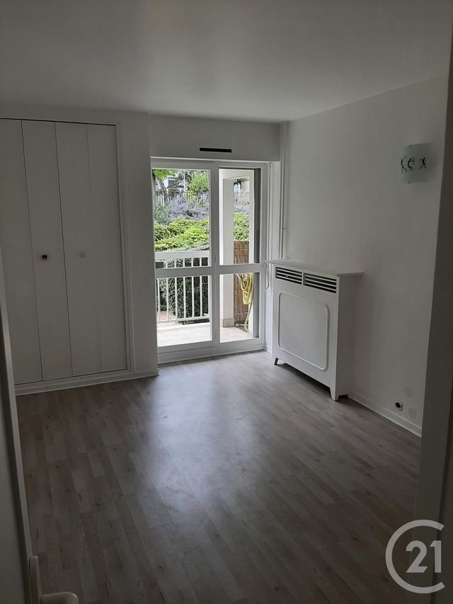 Afficher la photo en grand Appartement F4 à louer - 4 pièces - 92.09 m2 - SARTROUVILLE - 78 - ILE-DE-FRANCE - Century 21 G.T.I.