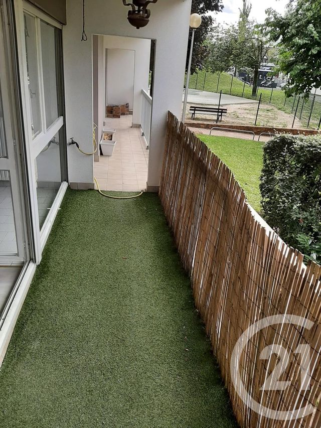 Afficher la photo en grand Appartement F4 à louer - 4 pièces - 92.09 m2 - SARTROUVILLE - 78 - ILE-DE-FRANCE - Century 21 G.T.I.