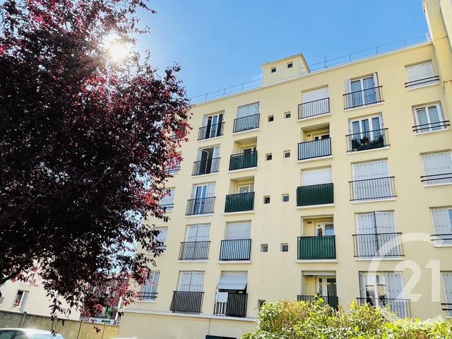 Afficher la photo en grand Appartement F4 à vendre - 4 pièces - 66.74 m2 - SARTROUVILLE - 78 - ILE-DE-FRANCE - Century 21 G.T.I.
