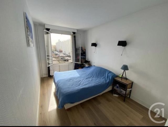 Afficher la photo en grand Appartement F4 à vendre - 4 pièces - 66.74 m2 - SARTROUVILLE - 78 - ILE-DE-FRANCE - Century 21 G.T.I.