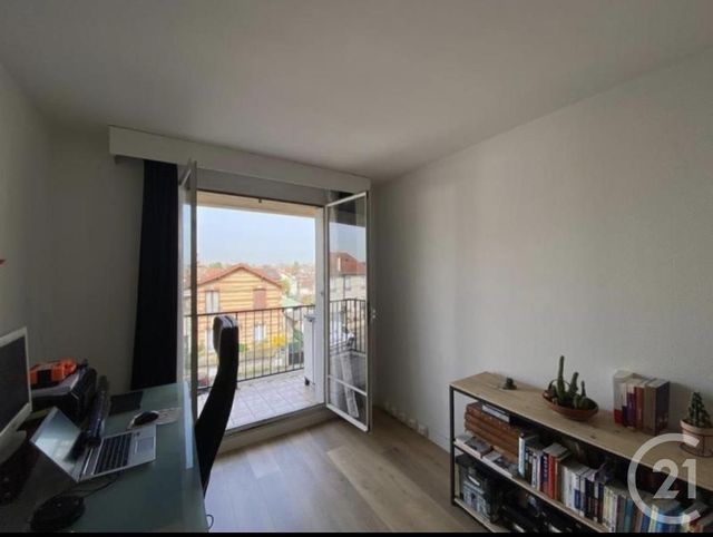 Afficher la photo en grand Appartement F4 à vendre - 4 pièces - 66.74 m2 - SARTROUVILLE - 78 - ILE-DE-FRANCE - Century 21 G.T.I.