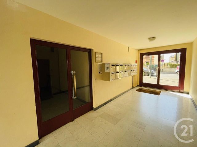 Afficher la photo en grand Appartement F4 à vendre - 4 pièces - 66.74 m2 - SARTROUVILLE - 78 - ILE-DE-FRANCE - Century 21 G.T.I.