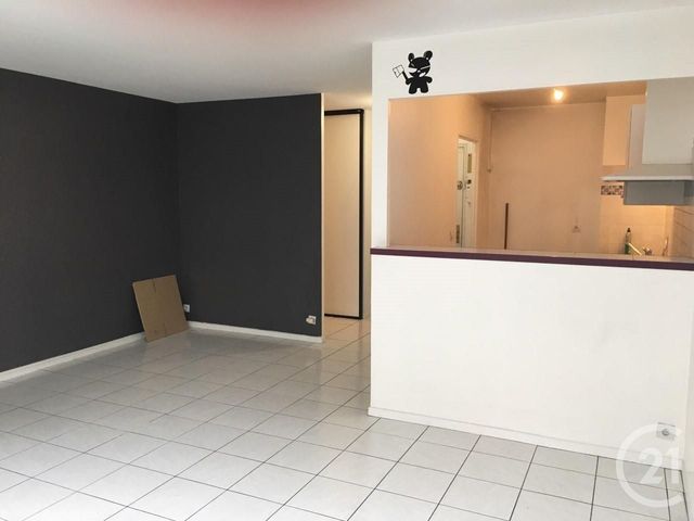 appartement à louer - 2 pièces - 49.56 m2 - SARTROUVILLE - 78 - ILE-DE-FRANCE - Century 21 G.T.I. appartement à louer - 2 pièces - 49.56 m2 - SARTROUVILLE - 78 - ILE-DE-FRANCE - Century 21 G.T.I.