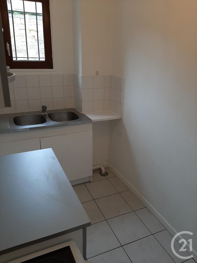 Appartement F1 à louer - 1 pièce - 35.0 m2 - HOUILLES - 78 - ILE-DE-FRANCE - Century 21 G.T.I. Appartement F1 à louer - 1 pièce - 35.0 m2 - HOUILLES - 78 - ILE-DE-FRANCE - Century 21 G.T.I.