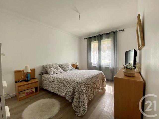 Appartement F4 à vendre - 4 pièces - 65.48 m2 - HOUILLES - 78 - ILE-DE-FRANCE - Century 21 G.T.I. Appartement F4 à vendre - 4 pièces - 65.48 m2 - HOUILLES - 78 - ILE-DE-FRANCE - Century 21 G.T.I.
