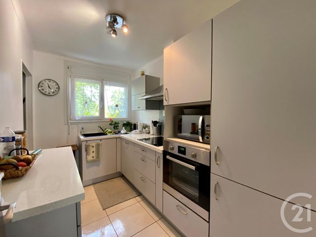 Appartement F4 à vendre - 4 pièces - 65.48 m2 - HOUILLES - 78 - ILE-DE-FRANCE - Century 21 G.T.I. Appartement F4 à vendre - 4 pièces - 65.48 m2 - HOUILLES - 78 - ILE-DE-FRANCE - Century 21 G.T.I.