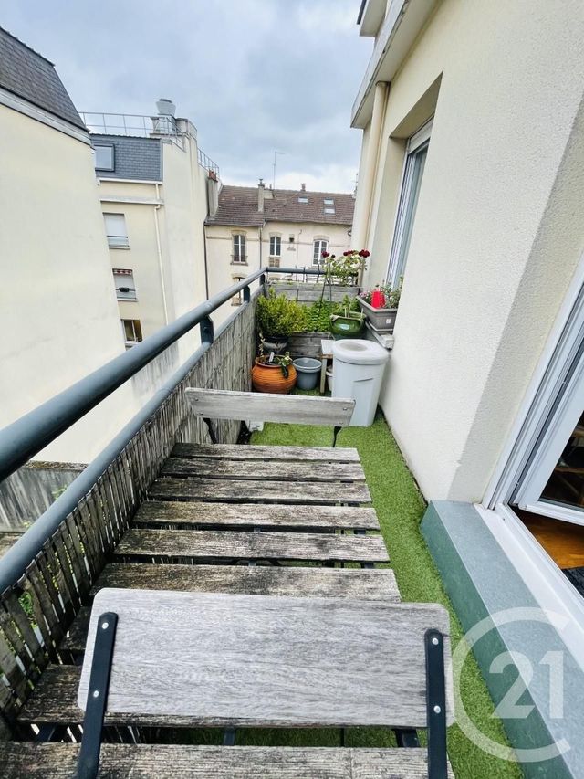 Appartement F4 à vendre - 4 pièces - 77.0 m2 - SARTROUVILLE - 78 - ILE-DE-FRANCE - Century 21 G.T.I. Appartement F4 à vendre - 4 pièces - 77.0 m2 - SARTROUVILLE - 78 - ILE-DE-FRANCE - Century 21 G.T.I.