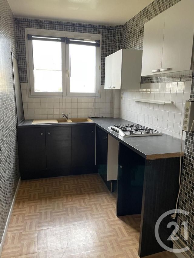 Appartement F3 à vendre - 3 pièces - 50.2 m2 - SARTROUVILLE - 78 - ILE-DE-FRANCE - Century 21 G.T.I. Appartement F3 à vendre - 3 pièces - 50.2 m2 - SARTROUVILLE - 78 - ILE-DE-FRANCE - Century 21 G.T.I.