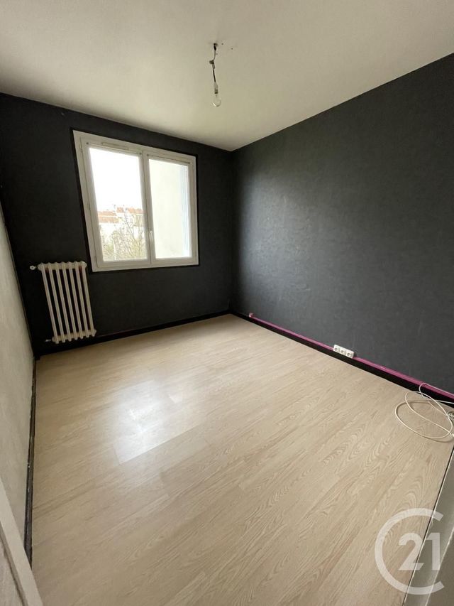 Appartement F3 à vendre - 3 pièces - 50.2 m2 - SARTROUVILLE - 78 - ILE-DE-FRANCE - Century 21 G.T.I. Appartement F3 à vendre - 3 pièces - 50.2 m2 - SARTROUVILLE - 78 - ILE-DE-FRANCE - Century 21 G.T.I.