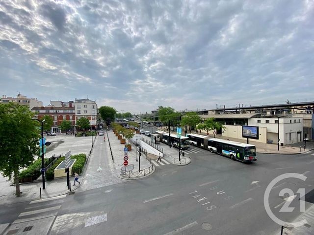 Appartement F3 à vendre - 3 pièces - 66.83 m2 - SARTROUVILLE - 78 - ILE-DE-FRANCE - Century 21 G.T.I. Appartement F3 à vendre - 3 pièces - 66.83 m2 - SARTROUVILLE - 78 - ILE-DE-FRANCE - Century 21 G.T.I.