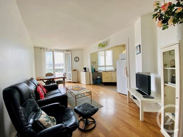 Appartement F3 à vendre - 3 pièces - 66.83 m2 - SARTROUVILLE - 78 - ILE-DE-FRANCE - Century 21 G.T.I. Appartement F3 à vendre - 3 pièces - 66.83 m2 - SARTROUVILLE - 78 - ILE-DE-FRANCE - Century 21 G.T.I.