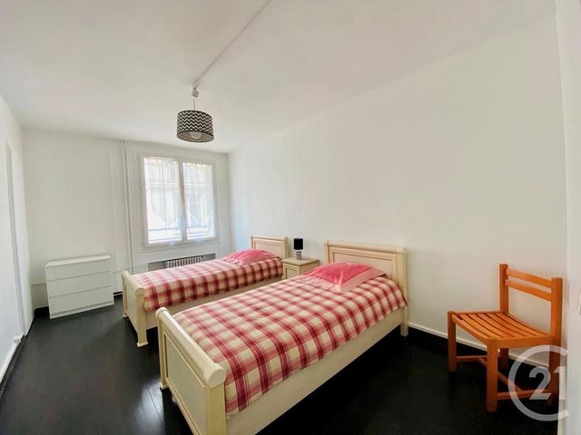 Appartement F3 à vendre - 3 pièces - 66.83 m2 - SARTROUVILLE - 78 - ILE-DE-FRANCE - Century 21 G.T.I. Appartement F3 à vendre - 3 pièces - 66.83 m2 - SARTROUVILLE - 78 - ILE-DE-FRANCE - Century 21 G.T.I.