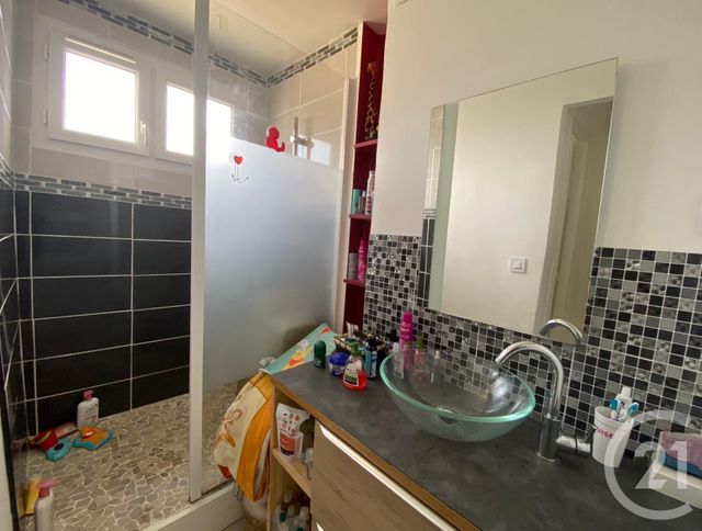 Appartement F3 à vendre - 3 pièces - 51.71 m2 - SARTROUVILLE - 78 - ILE-DE-FRANCE - Century 21 G.T.I. Appartement F3 à vendre - 3 pièces - 51.71 m2 - SARTROUVILLE - 78 - ILE-DE-FRANCE - Century 21 G.T.I.