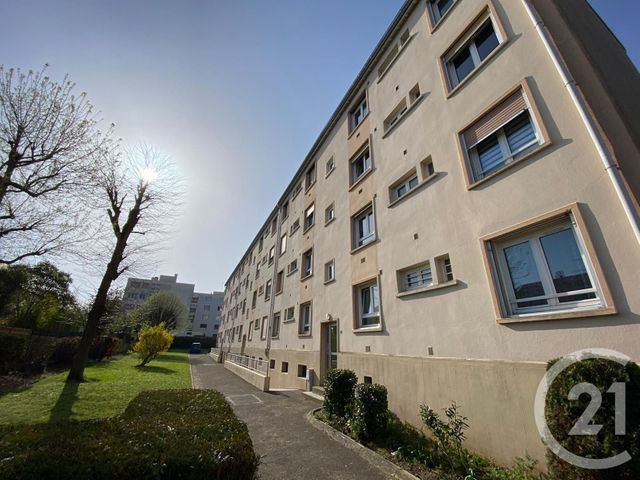 Appartement F3 à vendre - 3 pièces - 51.71 m2 - SARTROUVILLE - 78 - ILE-DE-FRANCE - Century 21 G.T.I. Appartement F3 à vendre - 3 pièces - 51.71 m2 - SARTROUVILLE - 78 - ILE-DE-FRANCE - Century 21 G.T.I.