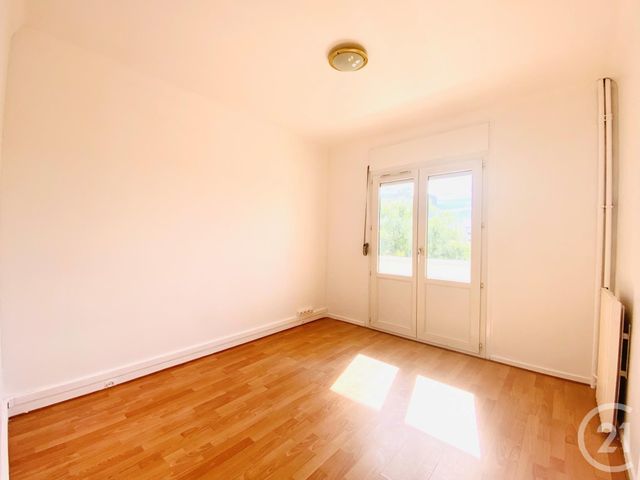 Appartement F4 à vendre - 4 pièces - 68.63 m2 - SARTROUVILLE - 78 - ILE-DE-FRANCE - Century 21 G.T.I. Appartement F4 à vendre - 4 pièces - 68.63 m2 - SARTROUVILLE - 78 - ILE-DE-FRANCE - Century 21 G.T.I.