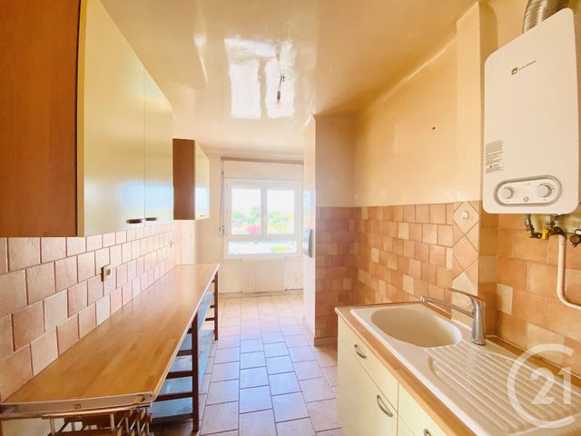 Appartement F4 à vendre - 4 pièces - 68.63 m2 - SARTROUVILLE - 78 - ILE-DE-FRANCE - Century 21 G.T.I. Appartement F4 à vendre - 4 pièces - 68.63 m2 - SARTROUVILLE - 78 - ILE-DE-FRANCE - Century 21 G.T.I.