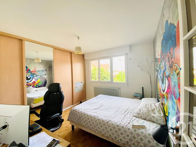 Appartement F4 à vendre - 4 pièces - 81.8 m2 - SARTROUVILLE - 78 - ILE-DE-FRANCE - Century 21 G.T.I. Appartement F4 à vendre - 4 pièces - 81.8 m2 - SARTROUVILLE - 78 - ILE-DE-FRANCE - Century 21 G.T.I.