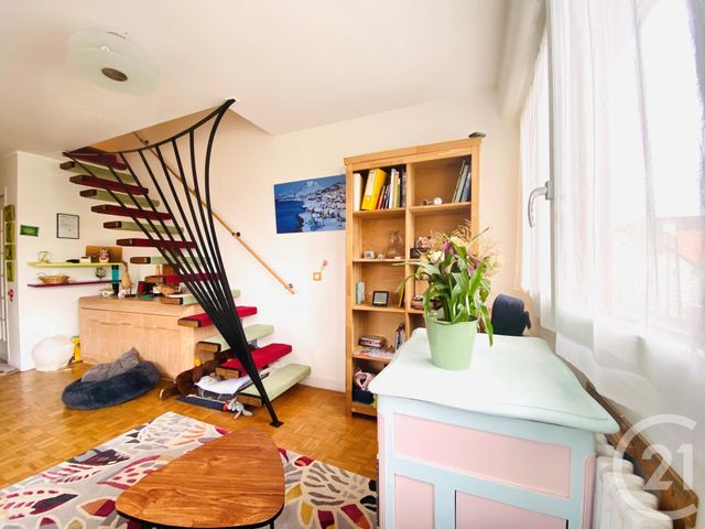 Appartement F4 à vendre - 4 pièces - 81.8 m2 - SARTROUVILLE - 78 - ILE-DE-FRANCE - Century 21 G.T.I. Appartement F4 à vendre - 4 pièces - 81.8 m2 - SARTROUVILLE - 78 - ILE-DE-FRANCE - Century 21 G.T.I.
