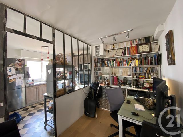 Appartement F5 à vendre - 5 pièces - 100.47 m2 - SARTROUVILLE - 78 - ILE-DE-FRANCE - Century 21 G.T.I. Appartement F5 à vendre - 5 pièces - 100.47 m2 - SARTROUVILLE - 78 - ILE-DE-FRANCE - Century 21 G.T.I.