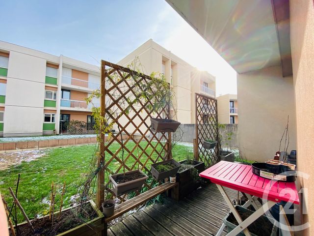 Appartement F5 à vendre - 5 pièces - 100.47 m2 - SARTROUVILLE - 78 - ILE-DE-FRANCE - Century 21 G.T.I. Appartement F5 à vendre - 5 pièces - 100.47 m2 - SARTROUVILLE - 78 - ILE-DE-FRANCE - Century 21 G.T.I.