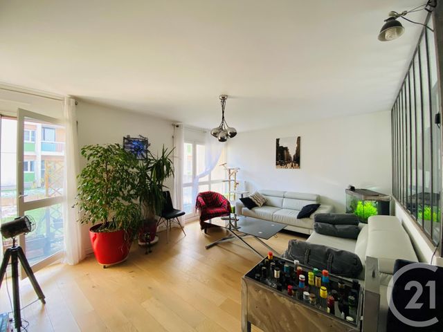 Appartement F5 à vendre - 5 pièces - 100.47 m2 - SARTROUVILLE - 78 - ILE-DE-FRANCE - Century 21 G.T.I. Appartement F5 à vendre - 5 pièces - 100.47 m2 - SARTROUVILLE - 78 - ILE-DE-FRANCE - Century 21 G.T.I.