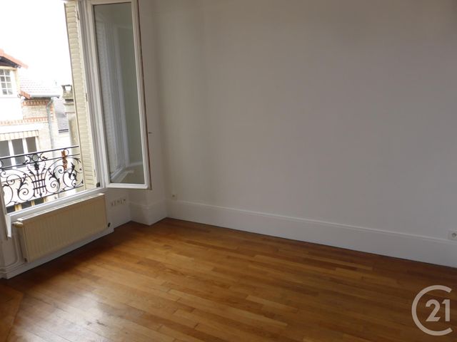 Afficher la photo en grand Appartement F1 à louer - 1 pièce - 22.0 m2 - HOUILLES - 78 - ILE-DE-FRANCE - Century 21 G.T.I.