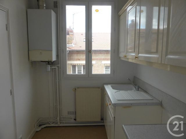 Afficher la photo en grand Appartement F1 à louer - 1 pièce - 22.0 m2 - HOUILLES - 78 - ILE-DE-FRANCE - Century 21 G.T.I.