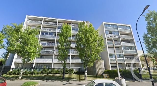 Appartement F3 à vendre - 3 pièces - 66.0 m2 - SARTROUVILLE - 78 - ILE-DE-FRANCE - Century 21 G.T.I.