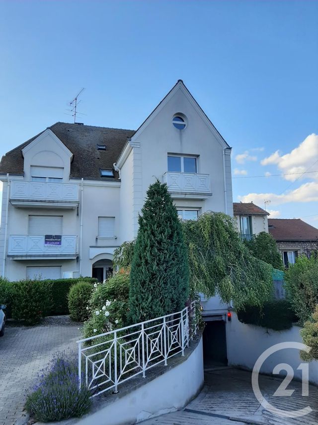 Appartement F1 à louer - 1 pièce - 27.0 m2 - HOUILLES - 78 - ILE-DE-FRANCE - Century 21 G.T.I.