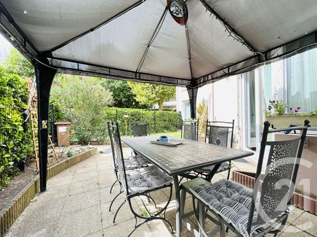 Appartement T4 à vendre - 4 pièces - 89.66 m2 - SARTROUVILLE - 78 - ILE-DE-FRANCE - Century 21 G.T.I.