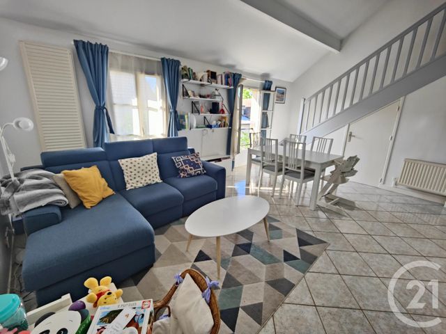 Appartement F4 à vendre - 4 pièces - 78.16 m2 - SARTROUVILLE - 78 - ILE-DE-FRANCE - Century 21 G.T.I.