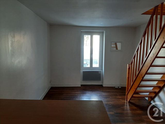 Appartement F2 à louer - 2 pièces - 40.0 m2 - RUEIL MALMAISON - 92 - ILE-DE-FRANCE - Century 21 G.T.I.