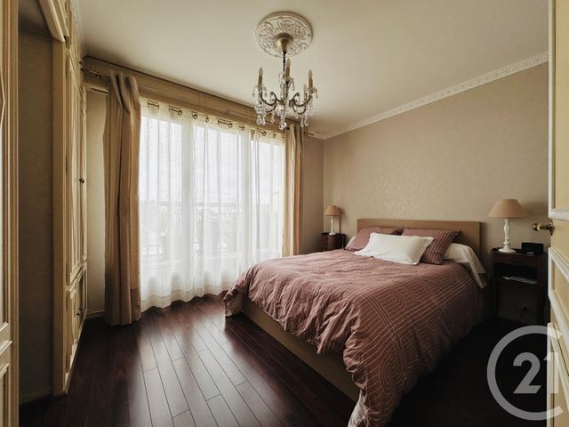 Appartement F5 à vendre - 5 pièces - 101.63 m2 - SARTROUVILLE - 78 - ILE-DE-FRANCE - Century 21 G.T.I.