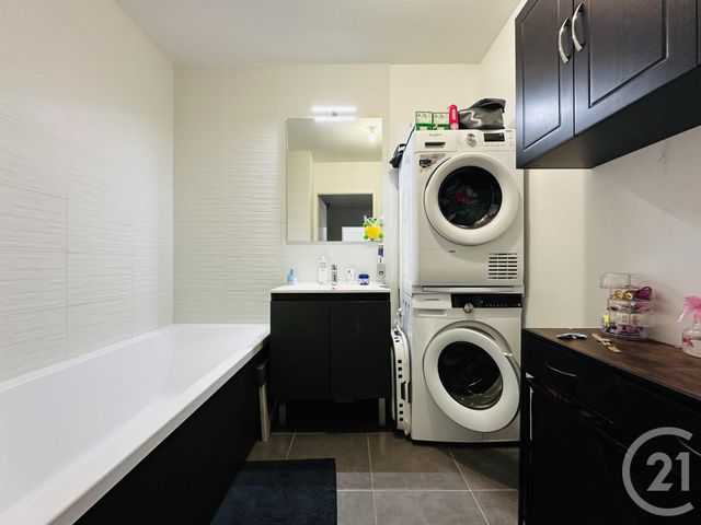 Appartement F3 à vendre - 3 pièces - 62.19 m2 - SARTROUVILLE - 78 - ILE-DE-FRANCE - Century 21 G.T.I.