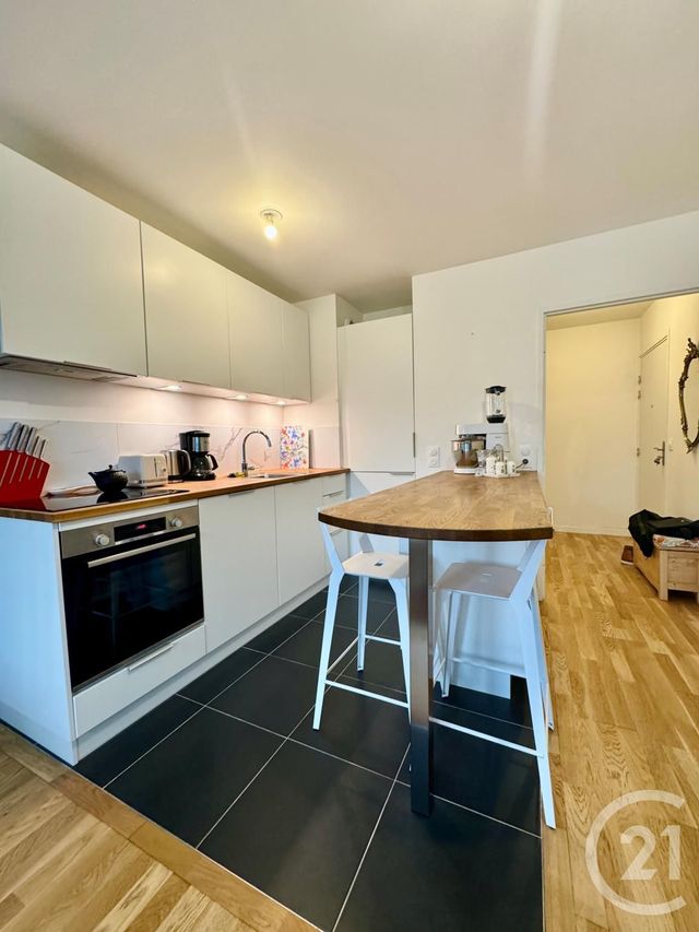 Appartement F2 à vendre - 2 pièces - 43.15 m2 - SARTROUVILLE - 78 - ILE-DE-FRANCE - Century 21 G.T.I.