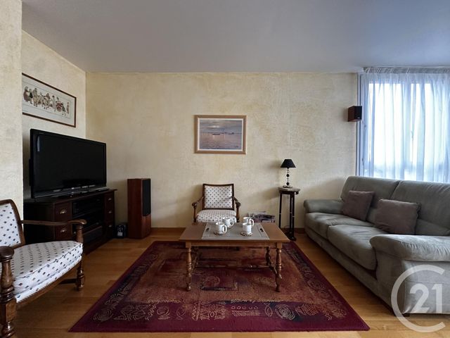 Afficher la photo en grand Appartement F3 à vendre - 3 pièces - 77.36 m2 - SARTROUVILLE - 78 - ILE-DE-FRANCE - Century 21 G.T.I.