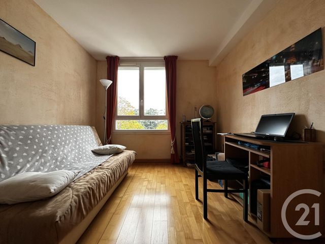 Afficher la photo en grand Appartement F3 à vendre - 3 pièces - 77.36 m2 - SARTROUVILLE - 78 - ILE-DE-FRANCE - Century 21 G.T.I.