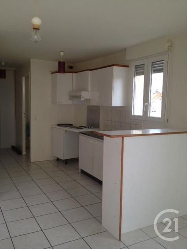 Appartement Duplex à louer - 2 pièces - 41.09 m2 - SARTROUVILLE - 78 - ILE-DE-FRANCE - Century 21 G.T.I.