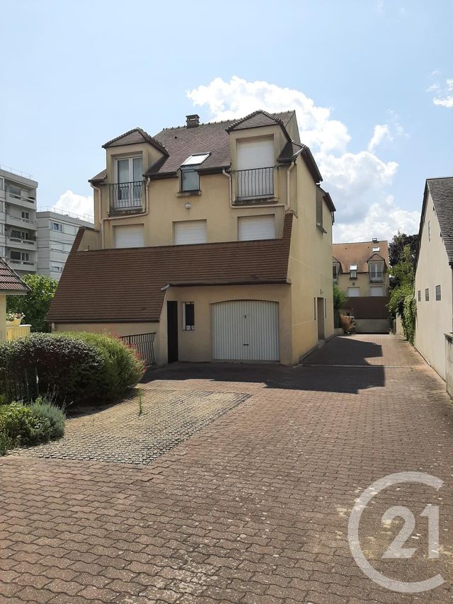 Appartement F1 à louer HOUILLES