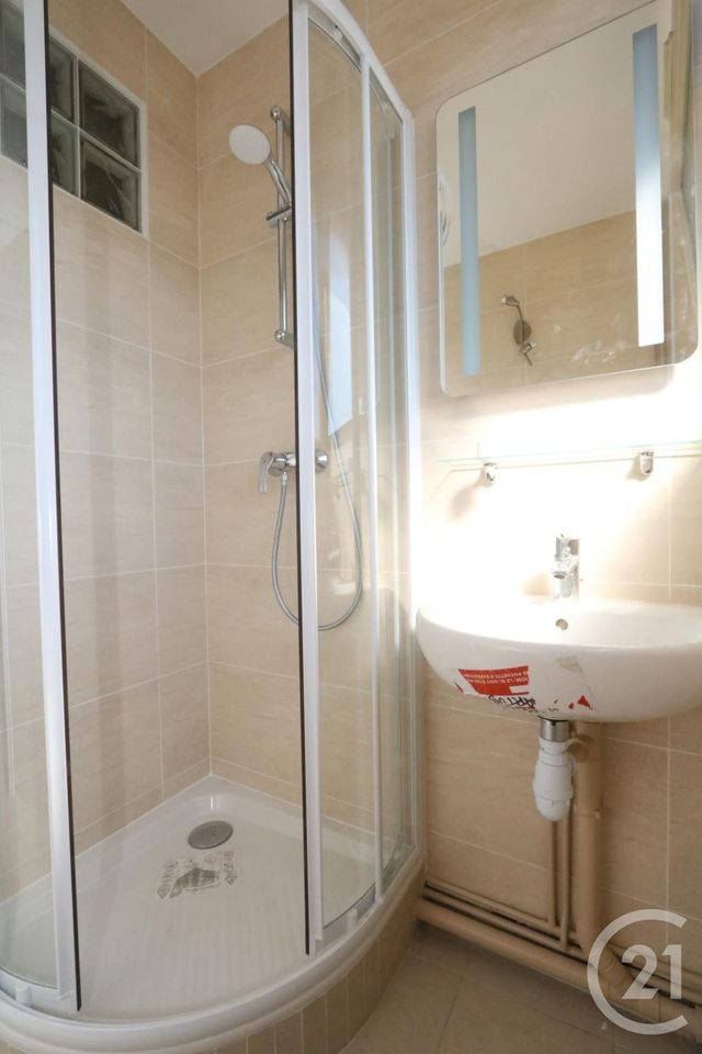 Appartement F3 à louer - 3 pièces - 64.47 m2 - CHATOU - 78 - ILE-DE-FRANCE - Century 21 G.T.I.