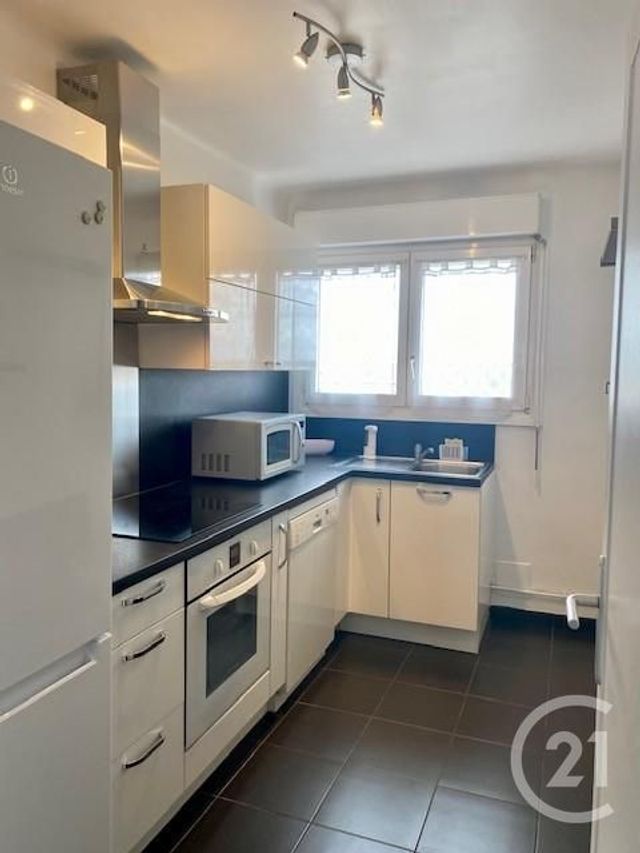 Appartement F3 à louer - 3 pièces - 58.48 m2 - SARTROUVILLE - 78 - ILE-DE-FRANCE - Century 21 G.T.I.