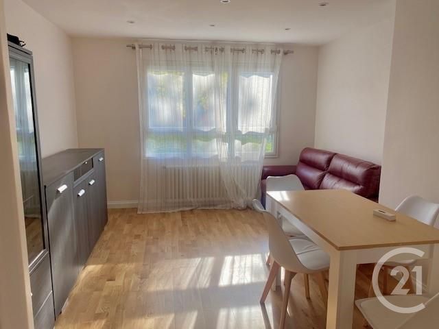 Appartement F3 à louer - 3 pièces - 52.24 m2 - SARTROUVILLE - 78 - ILE-DE-FRANCE - Century 21 G.T.I.