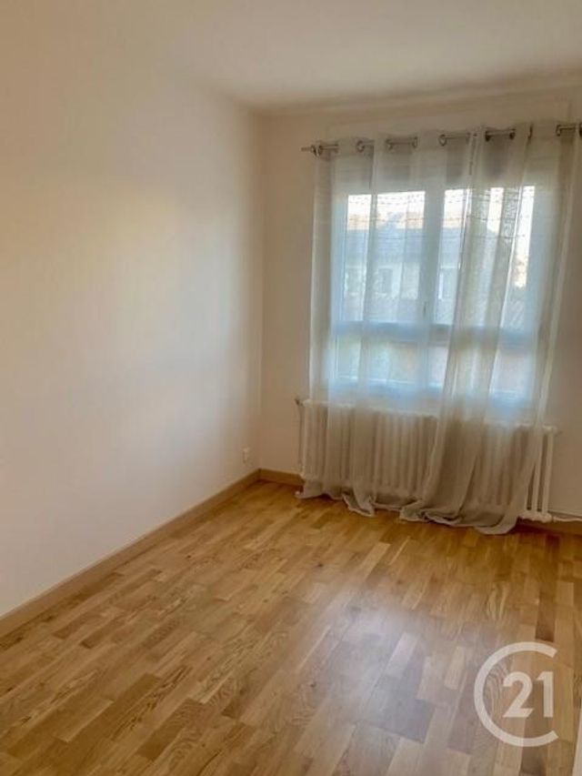Appartement F3 à louer - 3 pièces - 52.24 m2 - SARTROUVILLE - 78 - ILE-DE-FRANCE - Century 21 G.T.I.