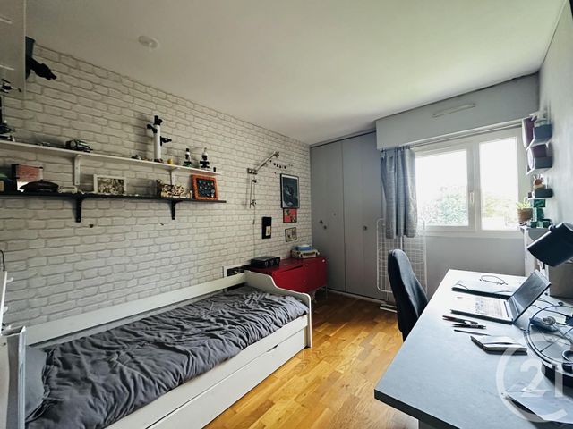 Appartement F4 à vendre - 4 pièces - 85.44 m2 - SARTROUVILLE - 78 - ILE-DE-FRANCE - Century 21 G.T.I.