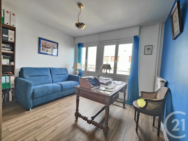Appartement F4 à vendre - 4 pièces - 78.09 m2 - SARTROUVILLE - 78 - ILE-DE-FRANCE - Century 21 G.T.I.