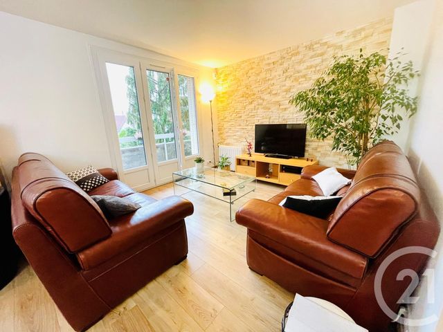 Appartement F4 à vendre - 4 pièces - 66.02 m2 - SARTROUVILLE - 78 - ILE-DE-FRANCE - Century 21 G.T.I.